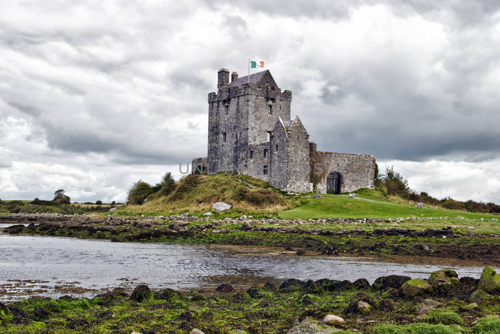 16th-century tower house on the southeastern shore of Galway Bay in County Galway, Ireland, near Kinvarra/Kinvara