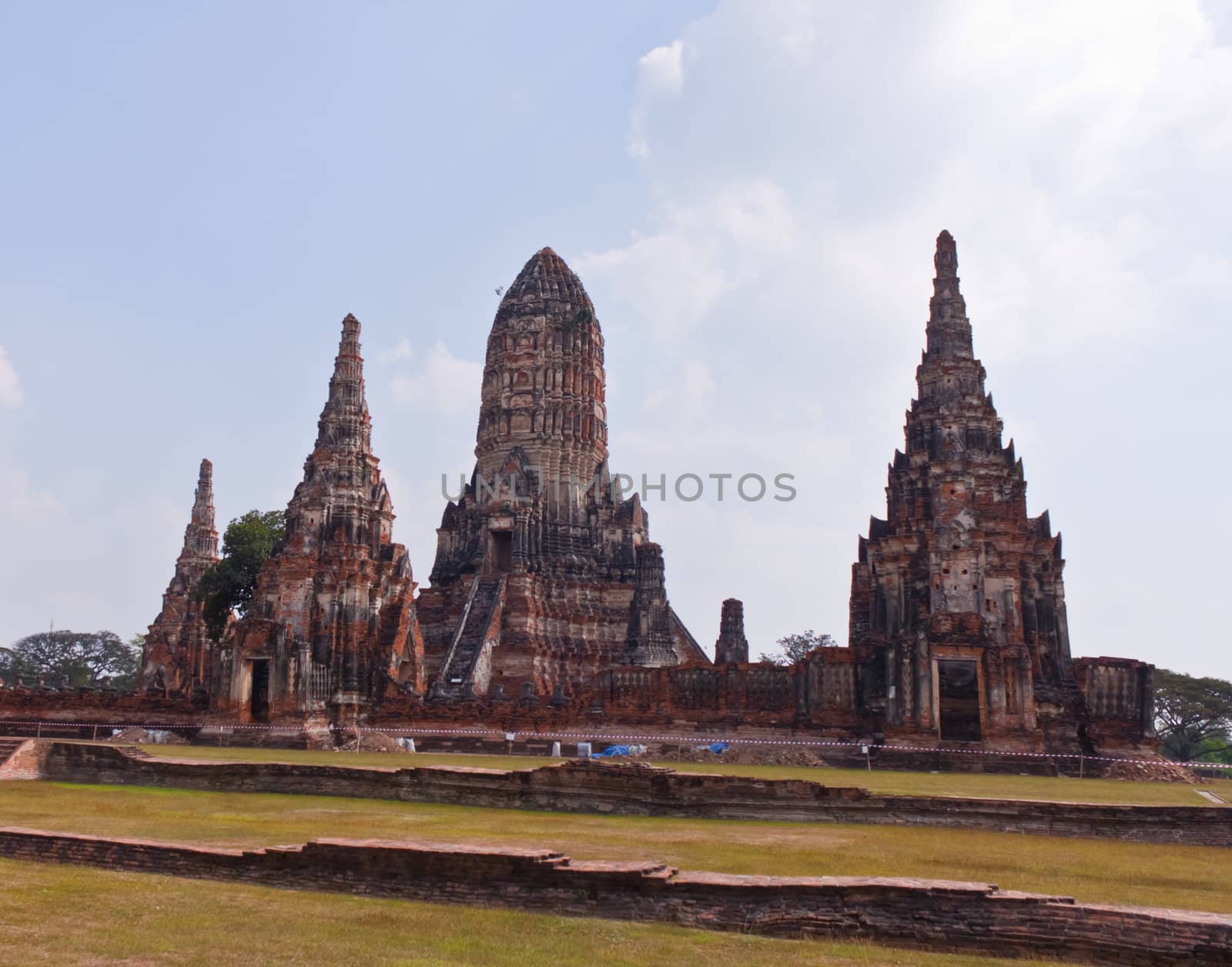 Wat Chaiwatthanaram Temple in Ayutthaya by nikky1972