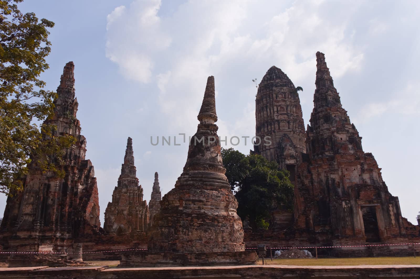 Wat Chaiwatthanaram Temple in Ayutthaya by nikky1972