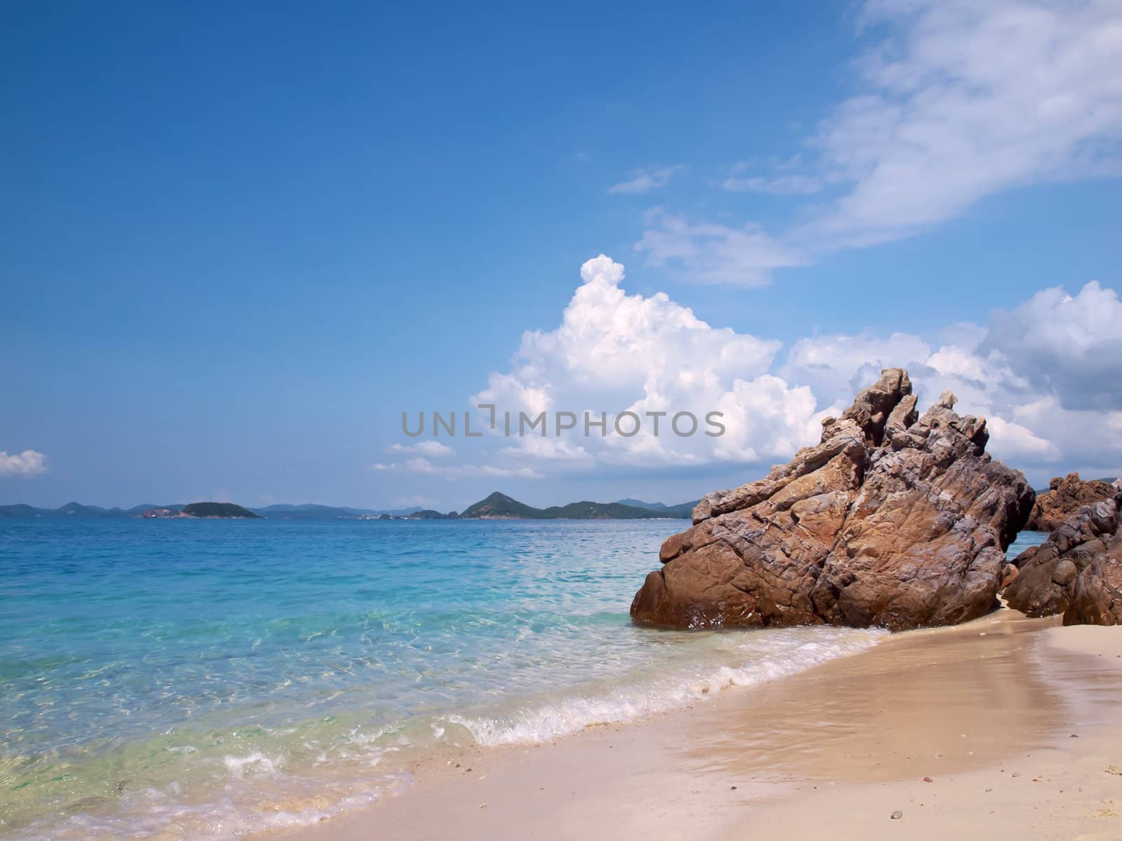 Beautiful beach with emerald color sea in Ko Kham island, Sattahip, Chon Buri, Thailand