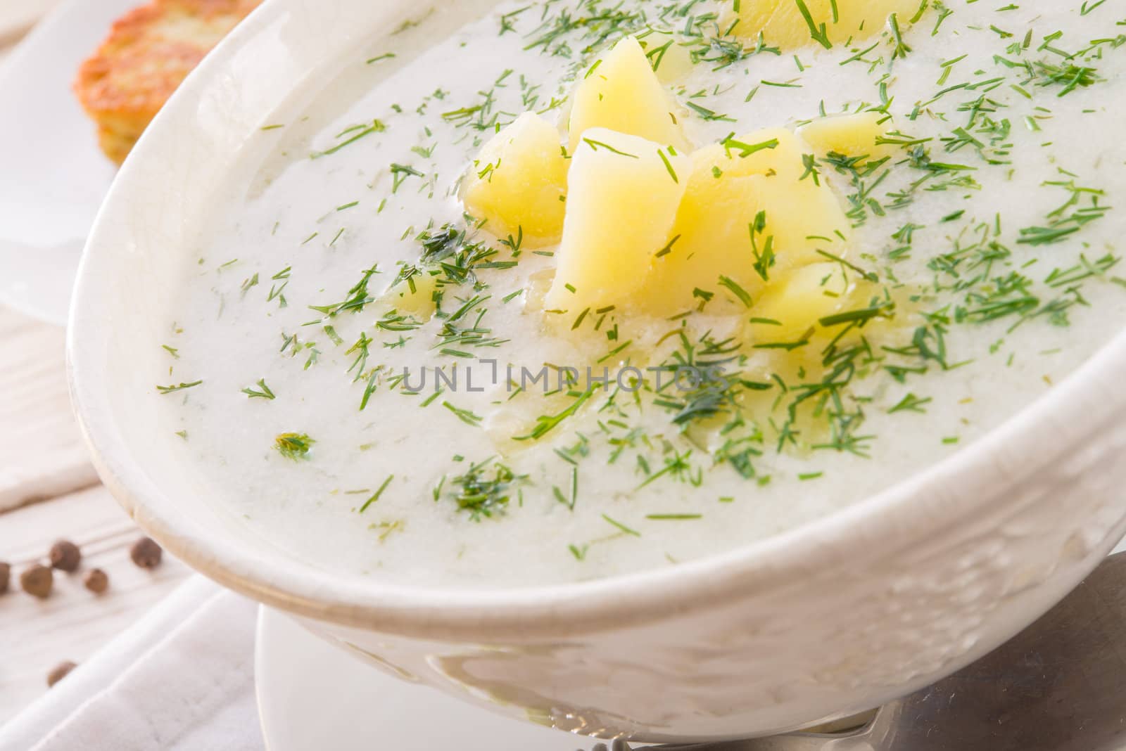 Dill soup by Darius.Dzinnik