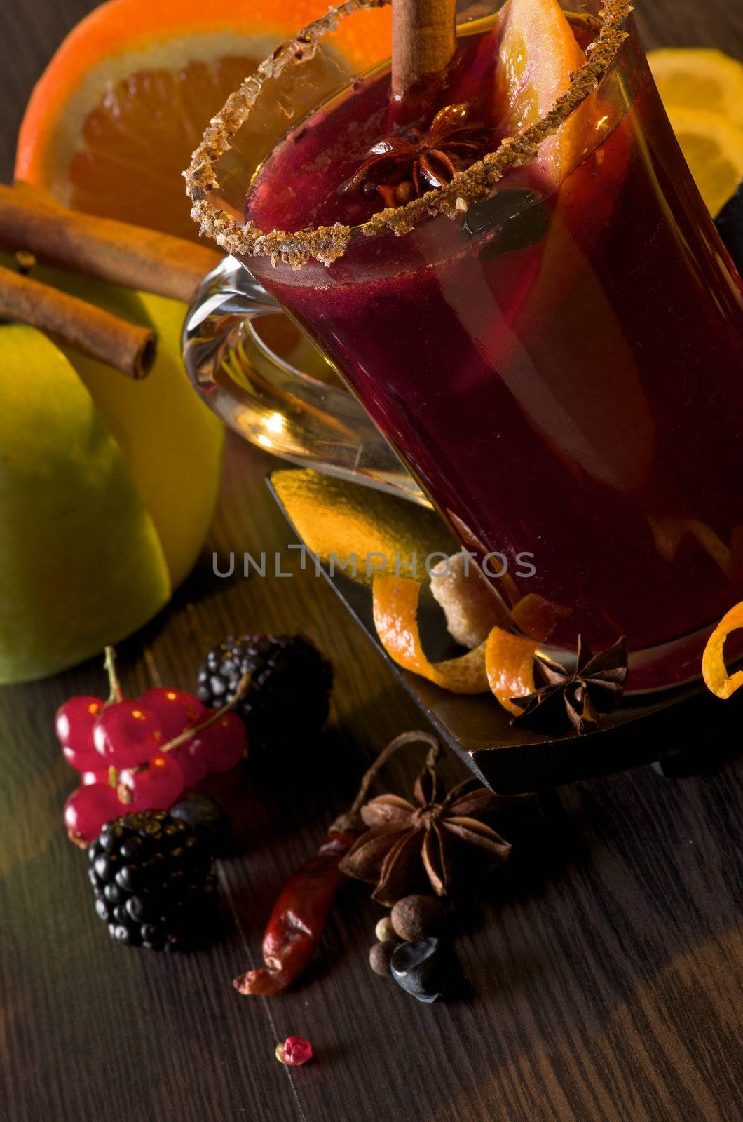 Mulled Wine and Fruits by zhekos