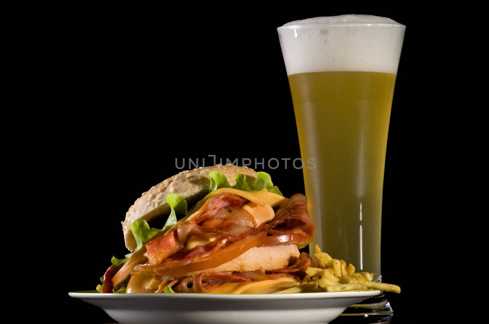 Big Burger and Wheat Beer by zhekos