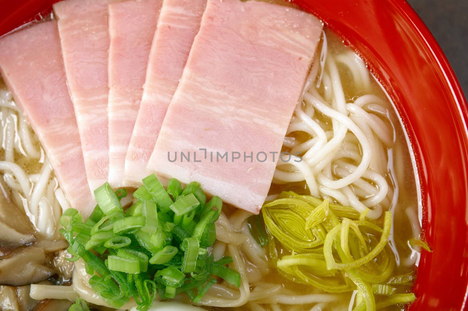 japanese ham noodles and mushroom