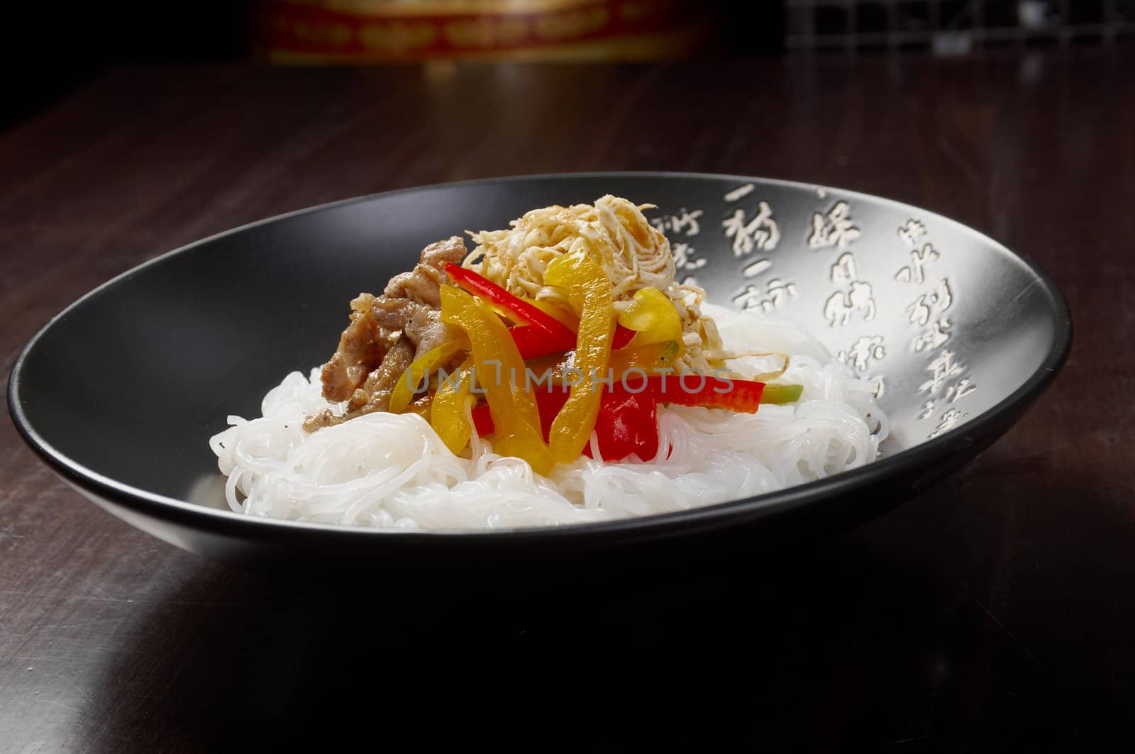 Chinese rice noodles with pork