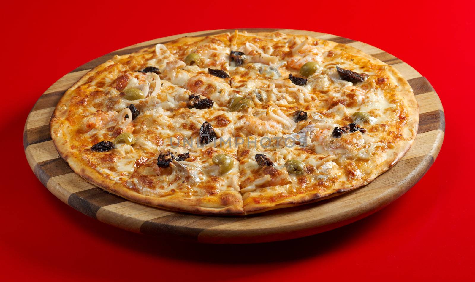 Pizzawith seafood. italian kitchen. Studio
