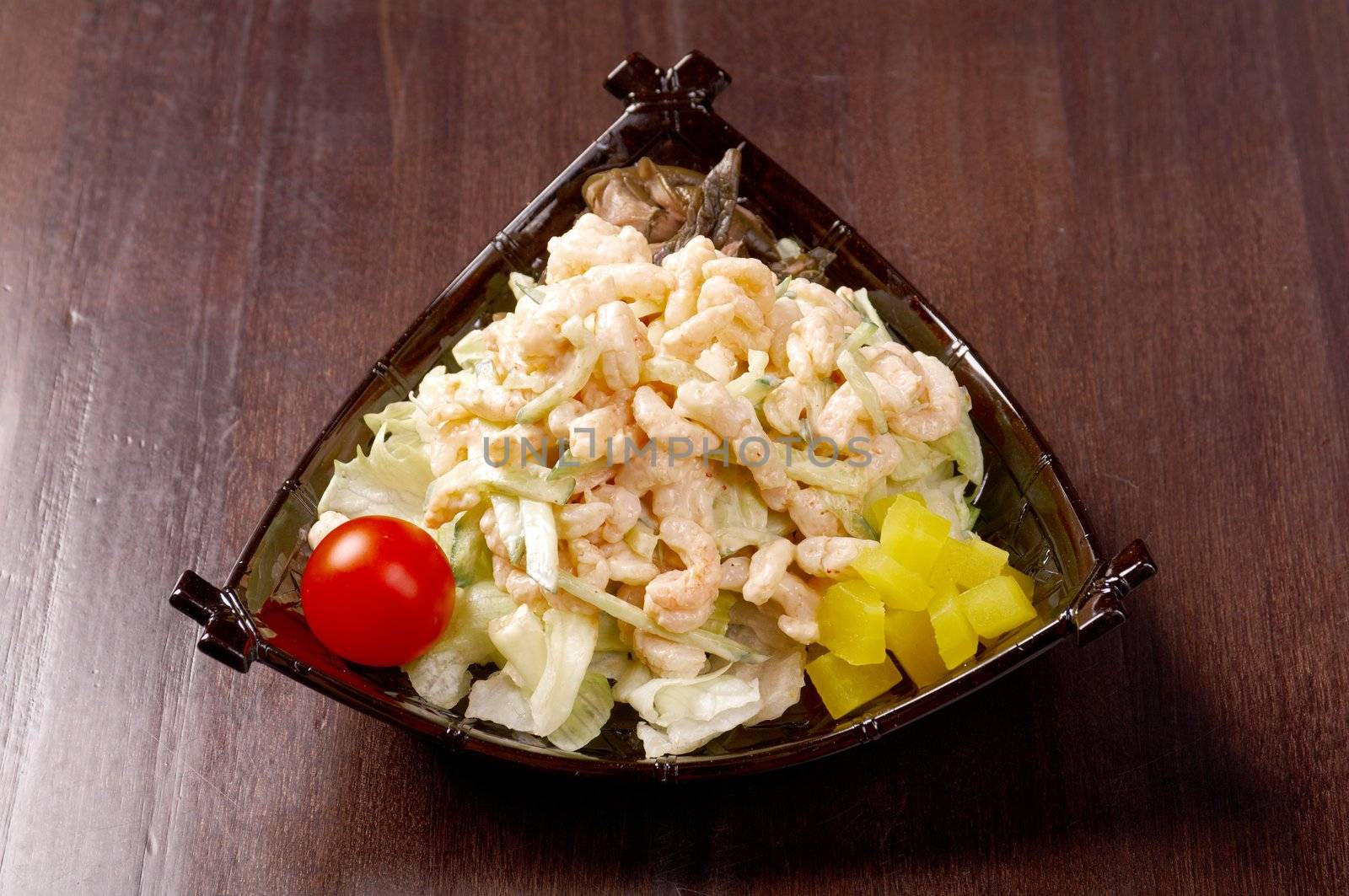 japanese salad with prawn and mushroom