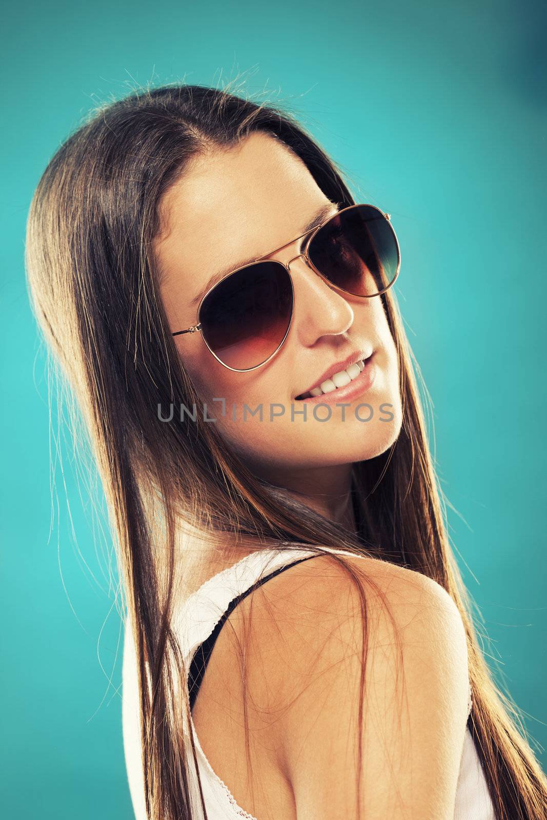 pretty teenager wearing sunglasses by RobStark