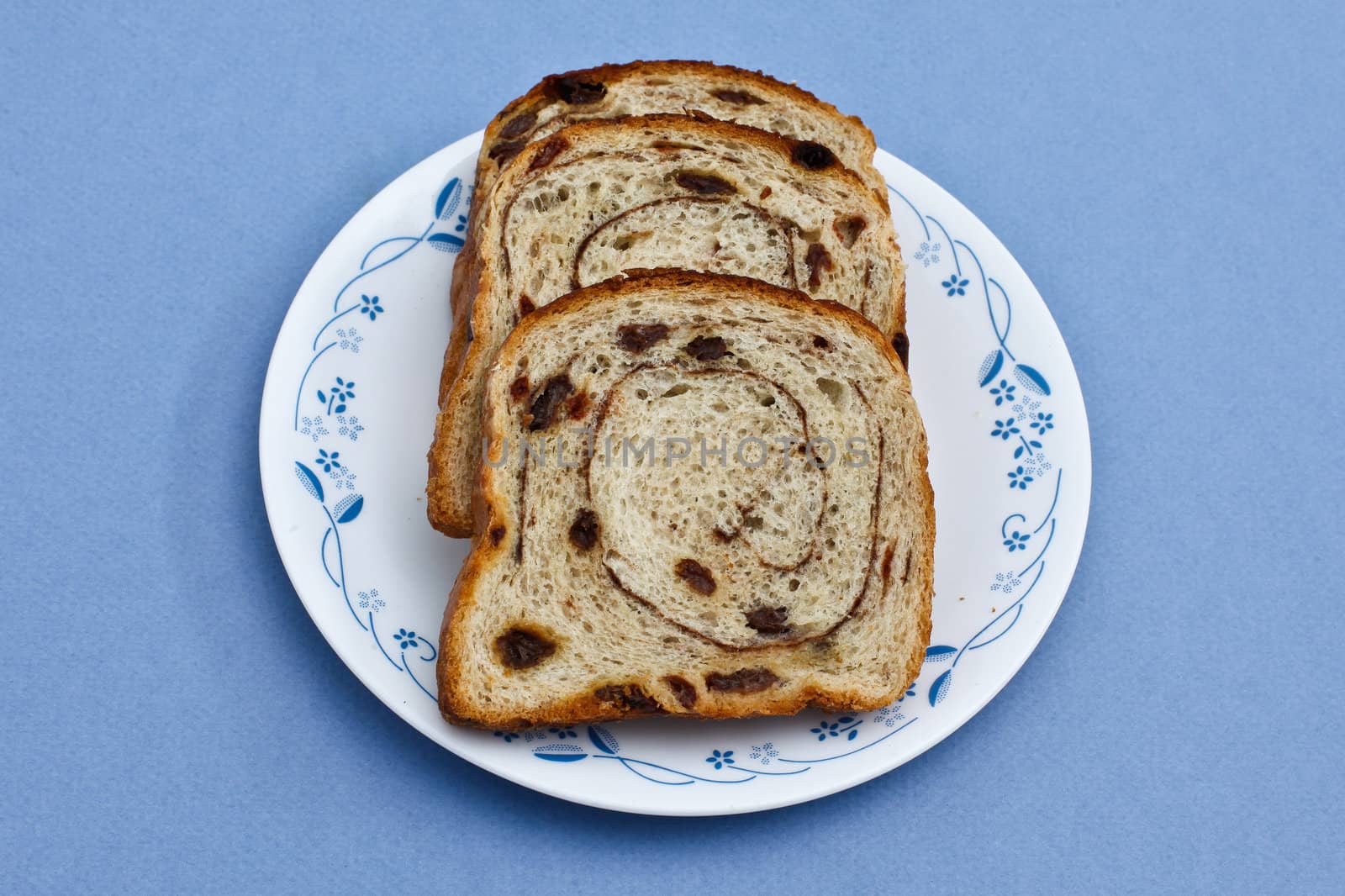 Raisin bread