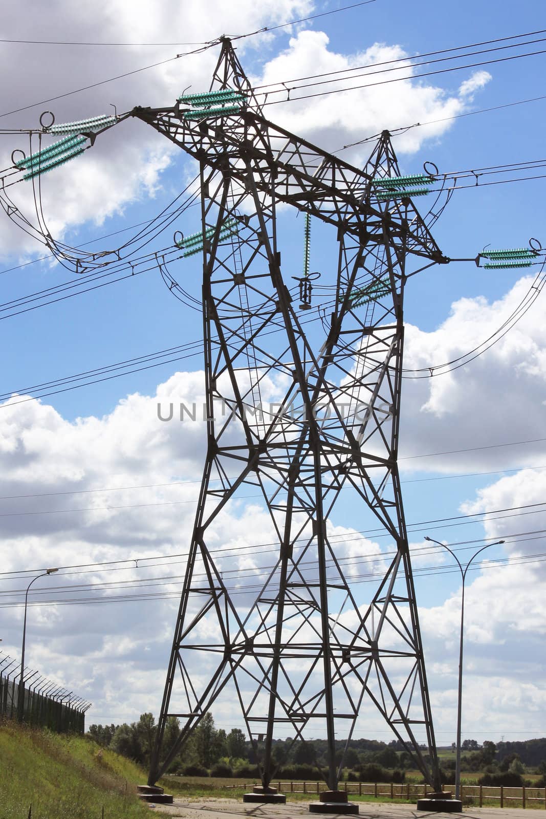 Electric Pylon by 26amandine