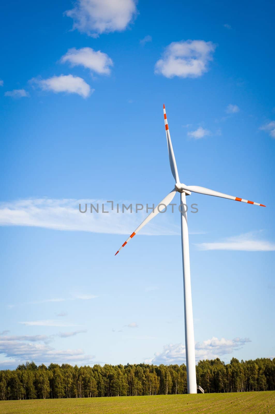 An image of windturbine on sunny day