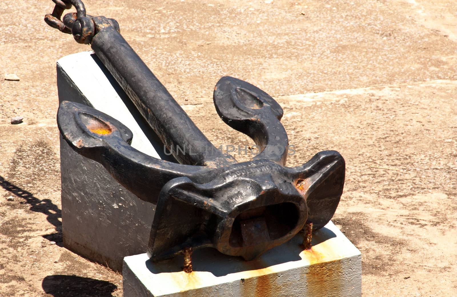 Grapnel is placed on the podium of cement.