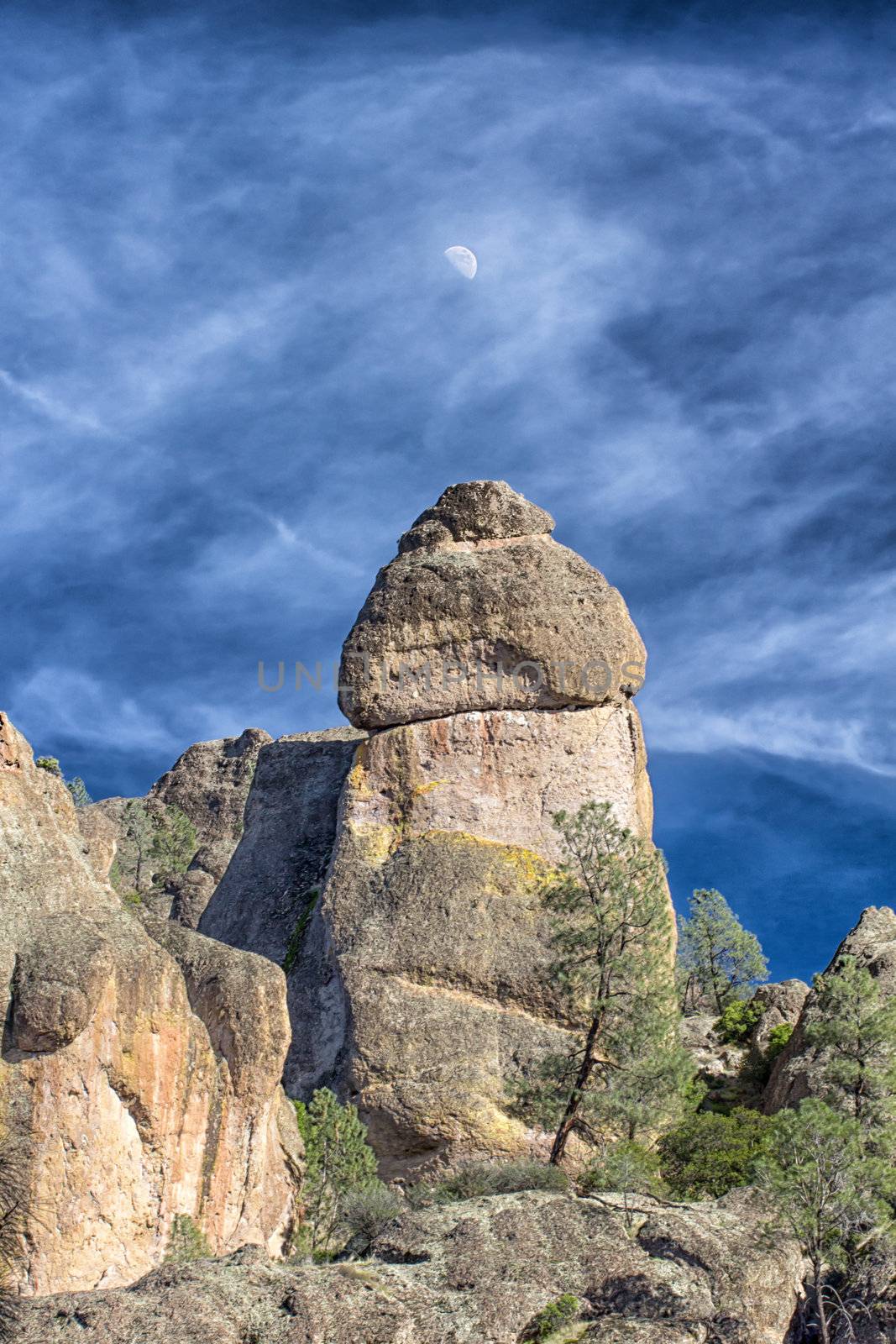Pinnacles National Monument in California, USA by wolterk