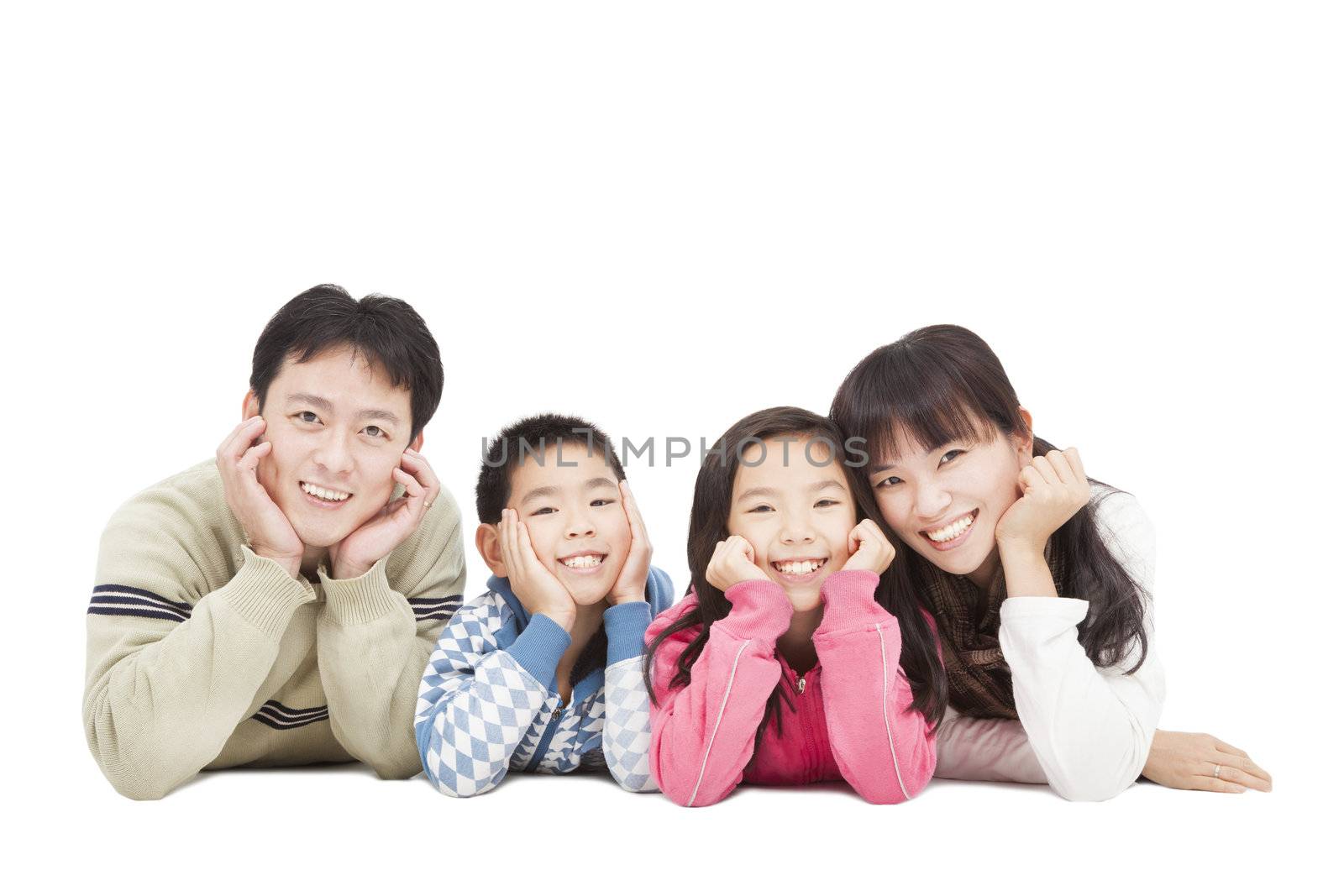 Happy asian family by tomwang