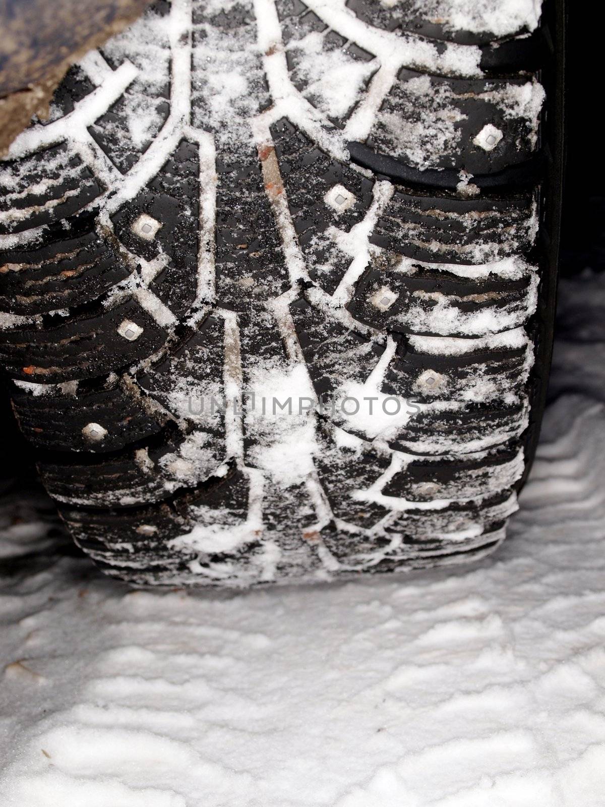 Studded winter tires by Arvebettum