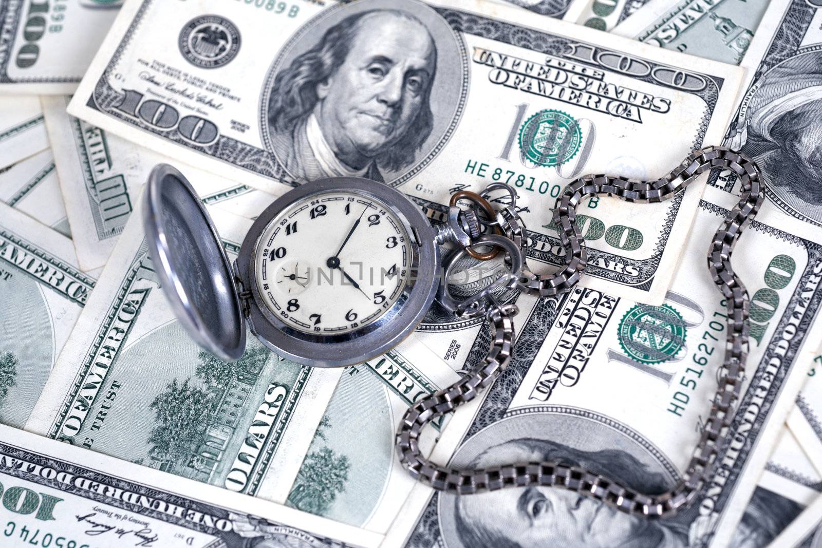 Clock and money by petrkurgan