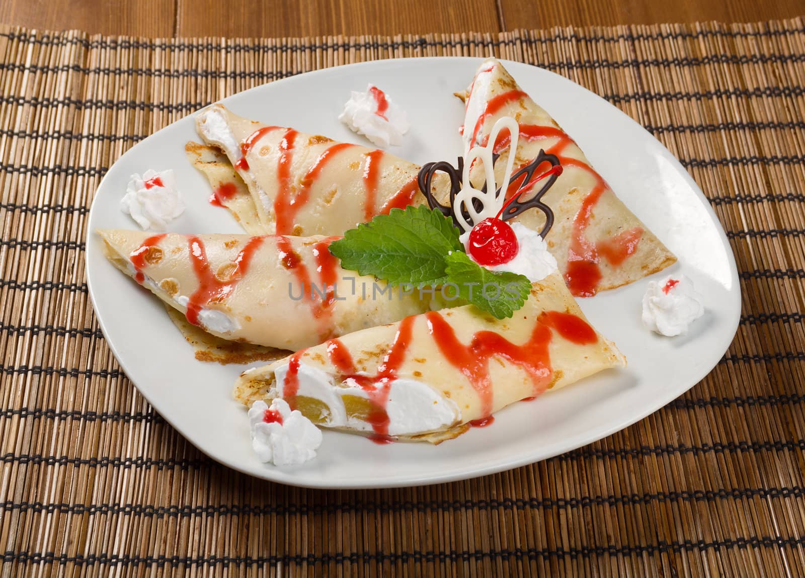 Dessert - Pancakes with cerise Sauce 