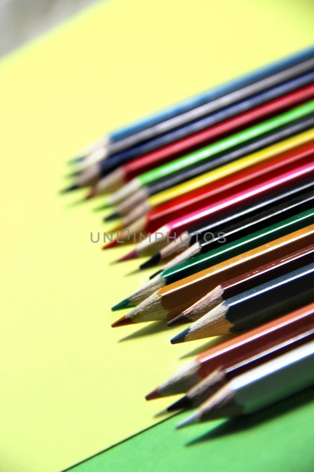 Multicolored pencils by tanouchka