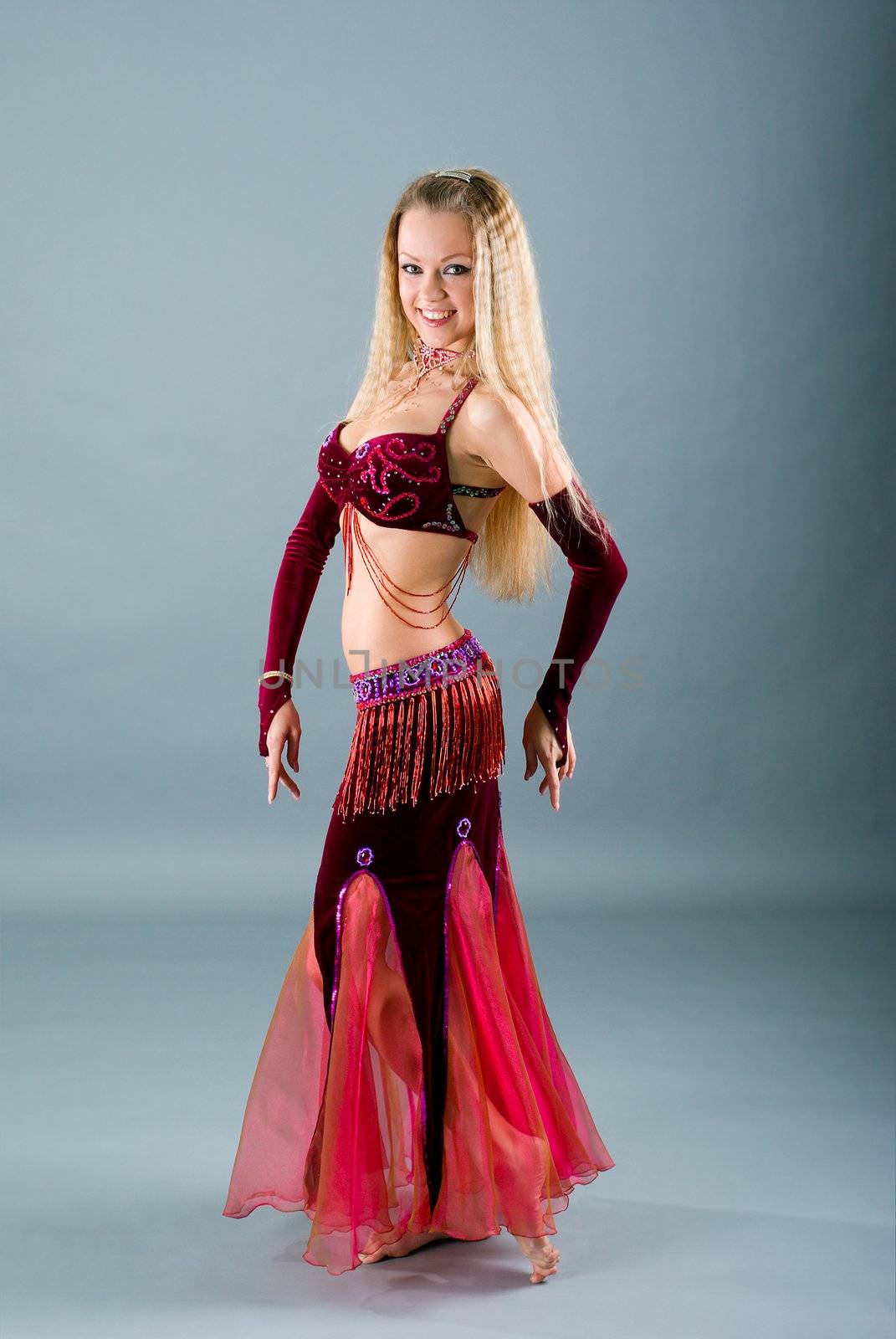 girl in belly dance dress by Fanfo