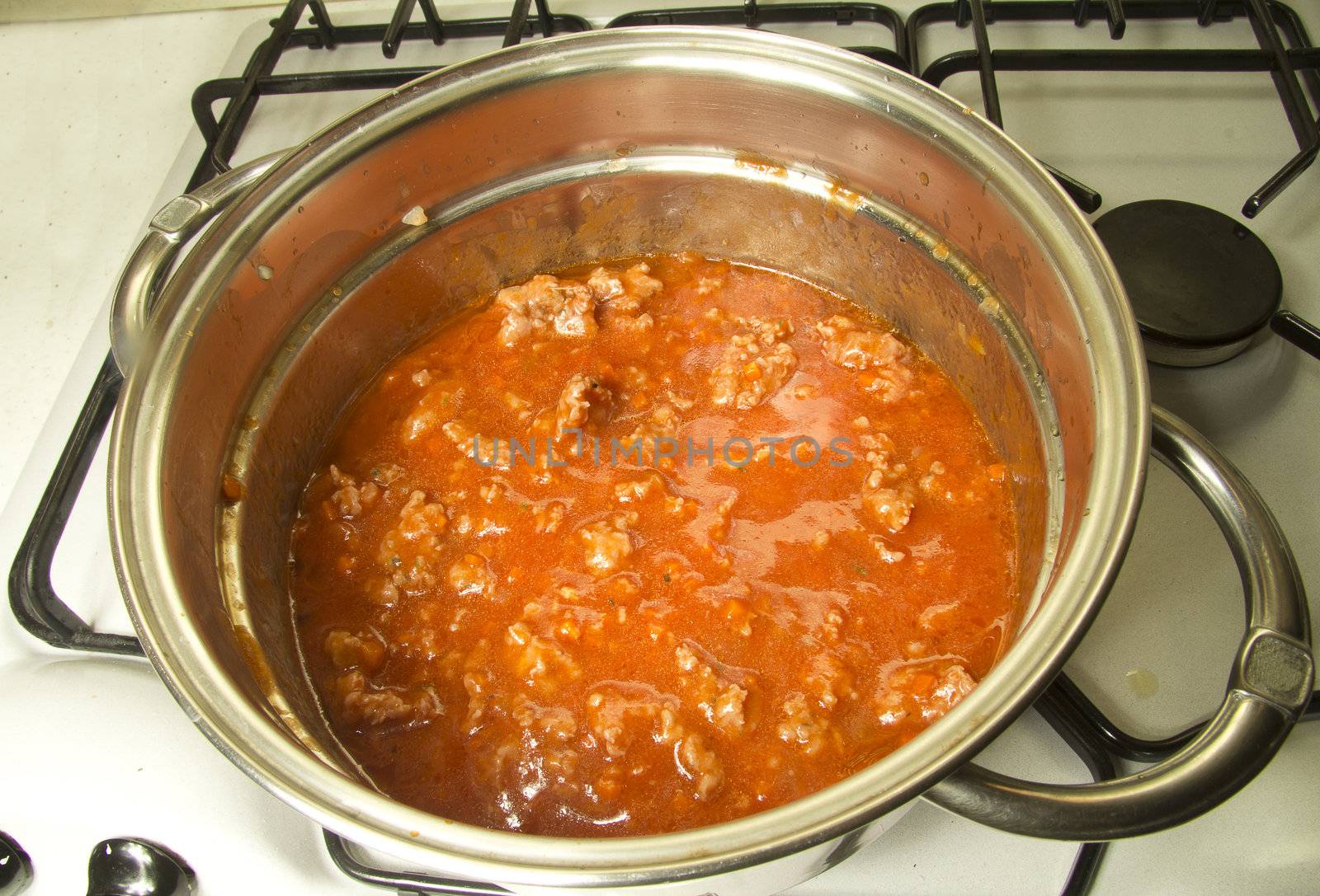 a cooking italian tomato sauce by danilobiancalana