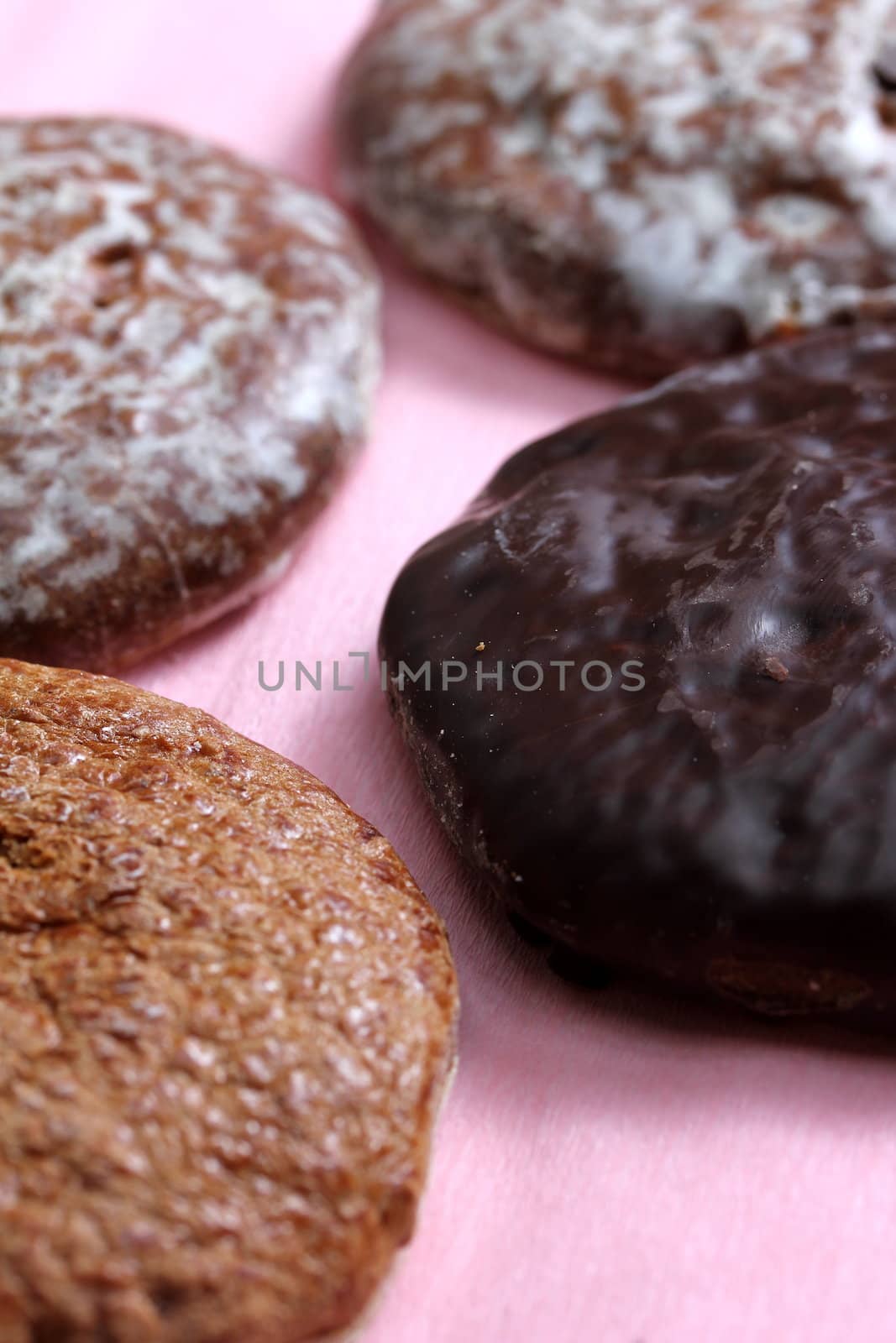 different round gingerbread