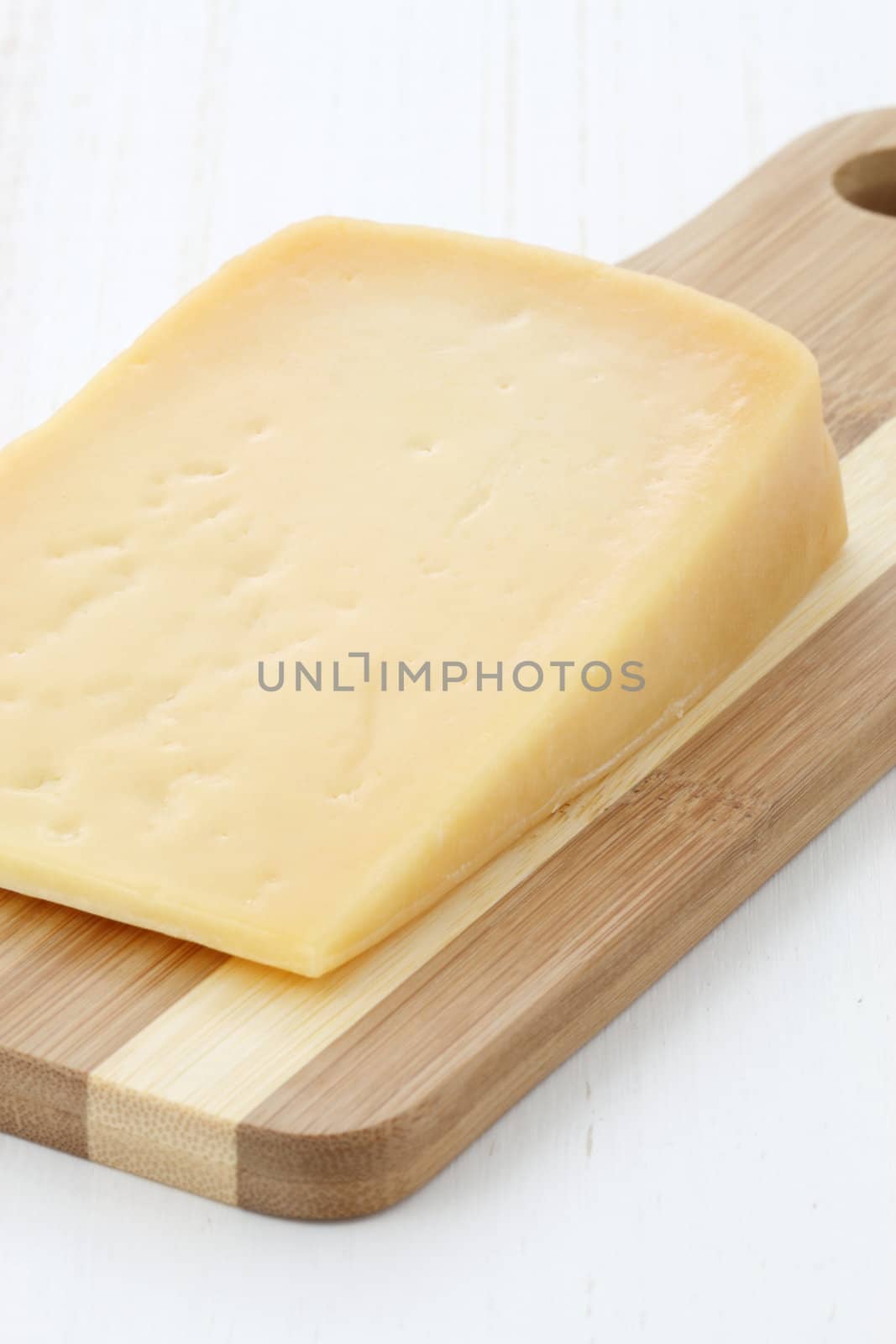 Gourmet aged cheddar cheese by tacar