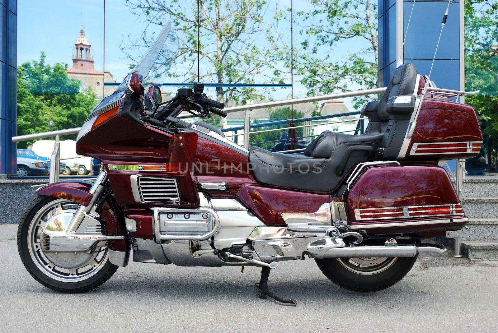 Fast power motorbike for long travel