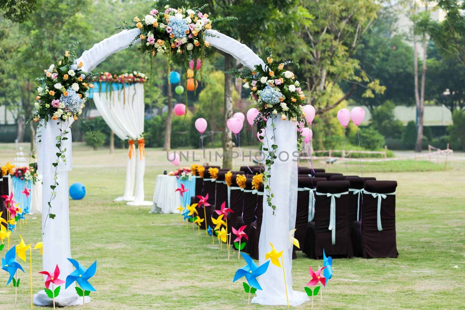 Wedding flower arch by raywoo