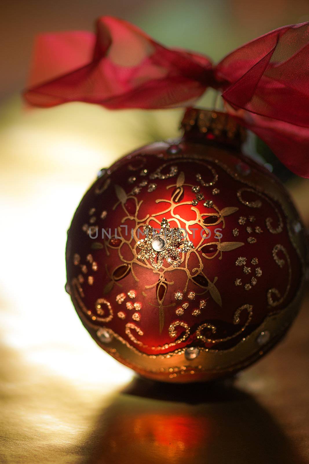Red Ornament Holiday Background by sketchyT