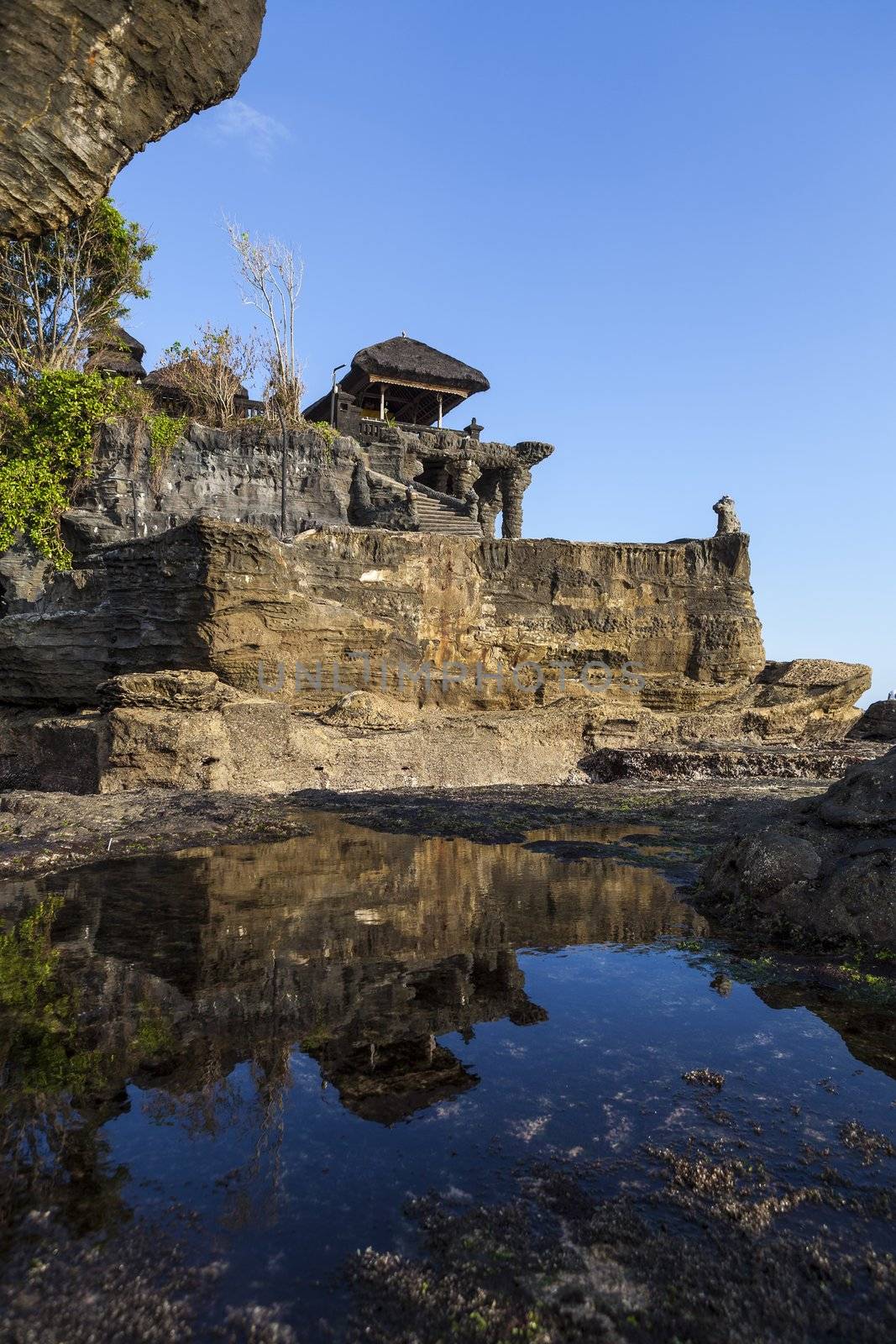 The Tanah Lot Temple, the most important indu temple of Bali, Indonesia.