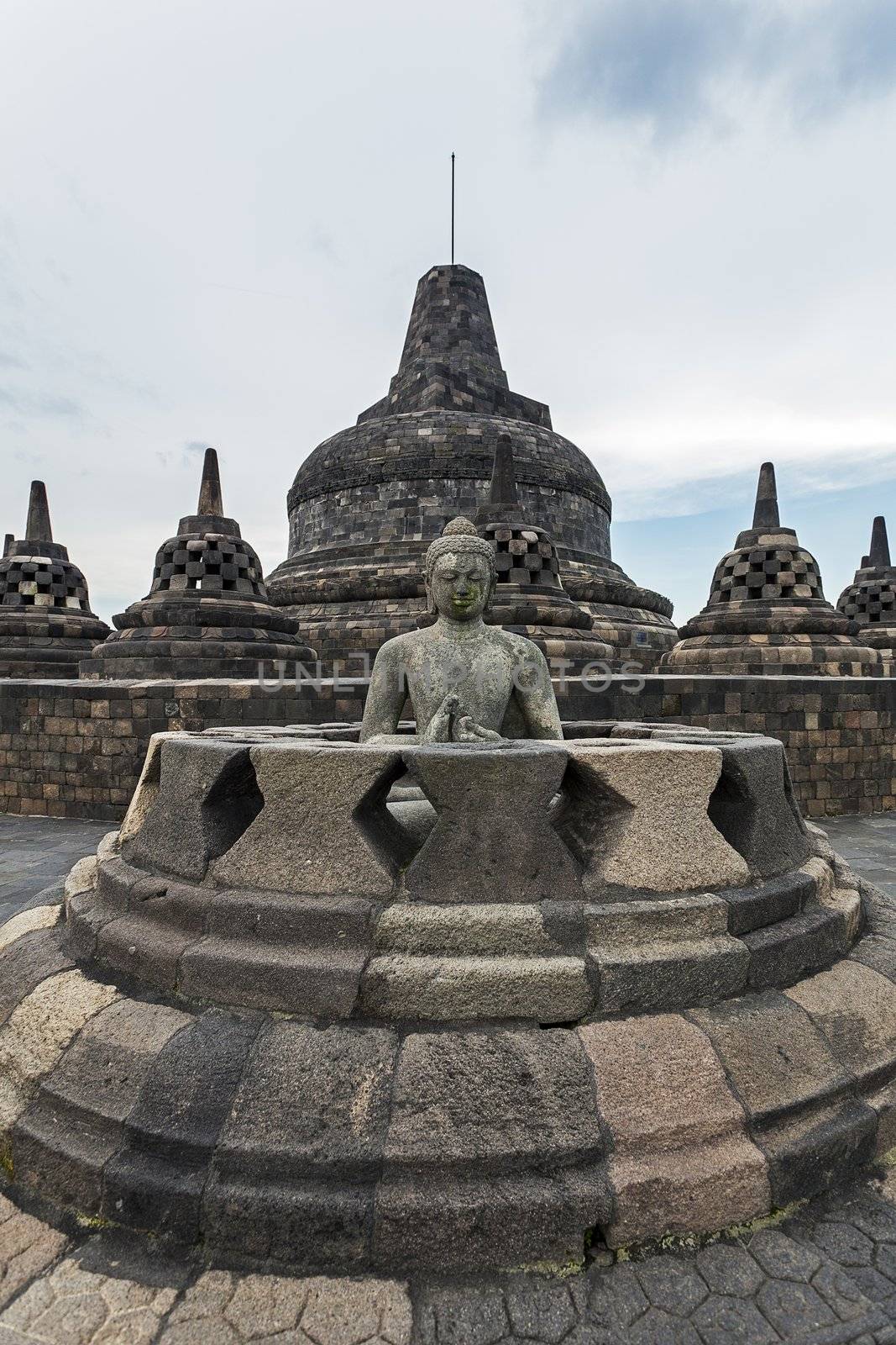 Borobudur Buddist temple by jukurae