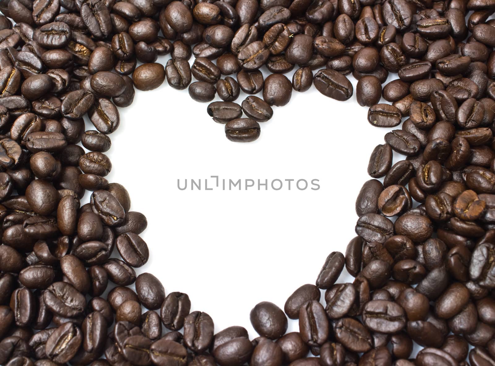 coffee beans stripes isolated in white background, heart with copyspace.