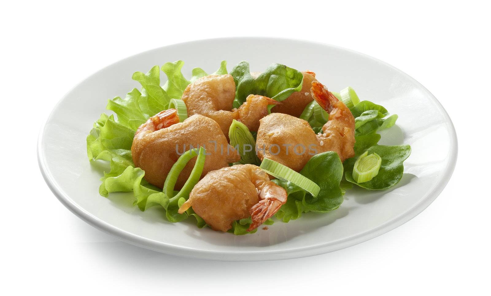 Shrimp tempura with lettuce, leek and sesame on the white palate