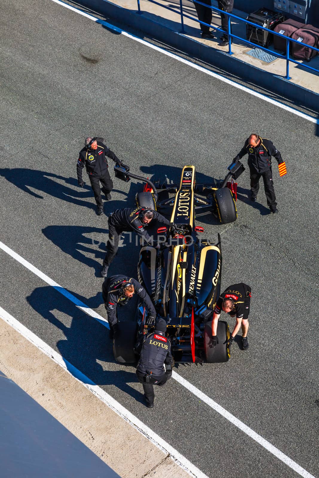 JEREZ DE LA FRONTERA, SPAIN - FEB 10: Romain Grosjean of Lotus Renault F1 entering to the pit on training session on February 10 , 2012, in Jerez de la Frontera , Spain