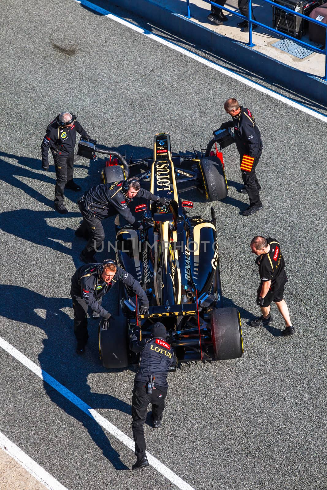 JEREZ DE LA FRONTERA, SPAIN - FEB 10: Romain Grosjean of Lotus Renault F1 entering to the pit on training session on February 10 , 2012, in Jerez de la Frontera , Spain