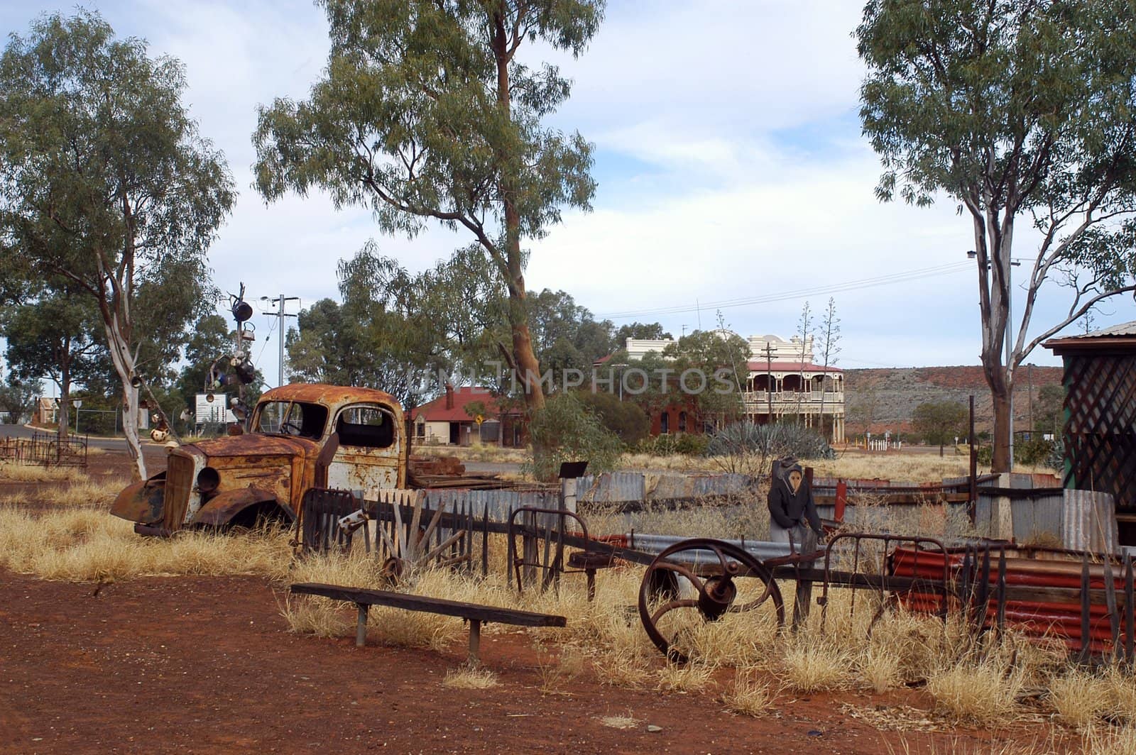 phantom city of Leonora in the Australia Western which was used to place the blue-collar worker of the goldmine, city now given up and preserved in the state as if the inhabitants had disappeared