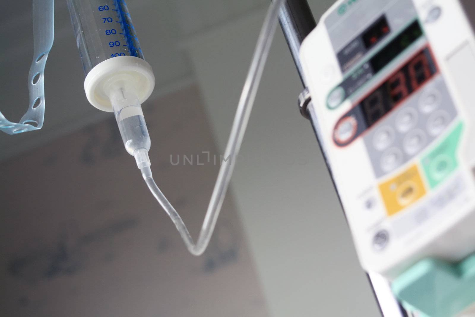 saline iv drip