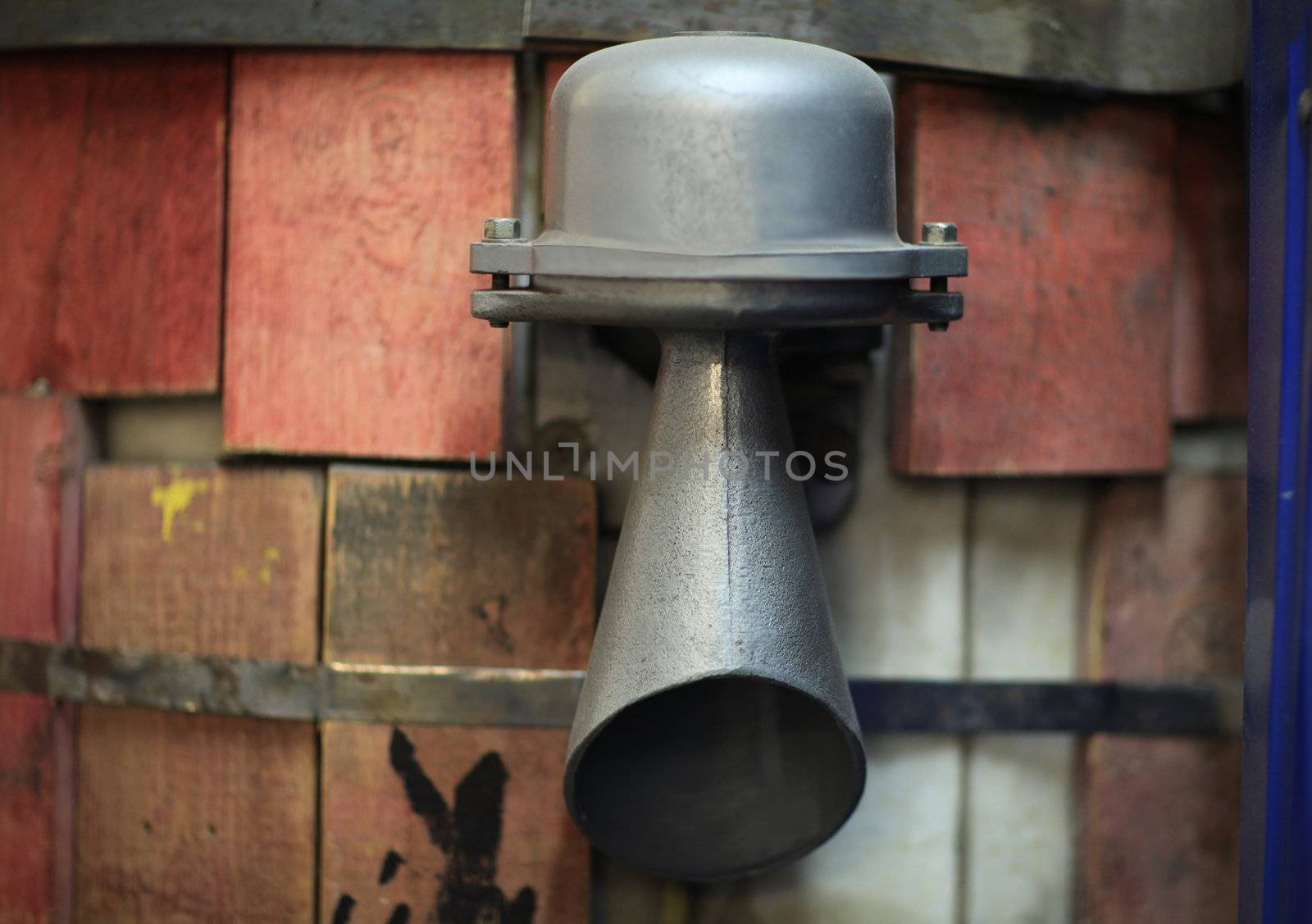 The fog horn Outdoor speakers System