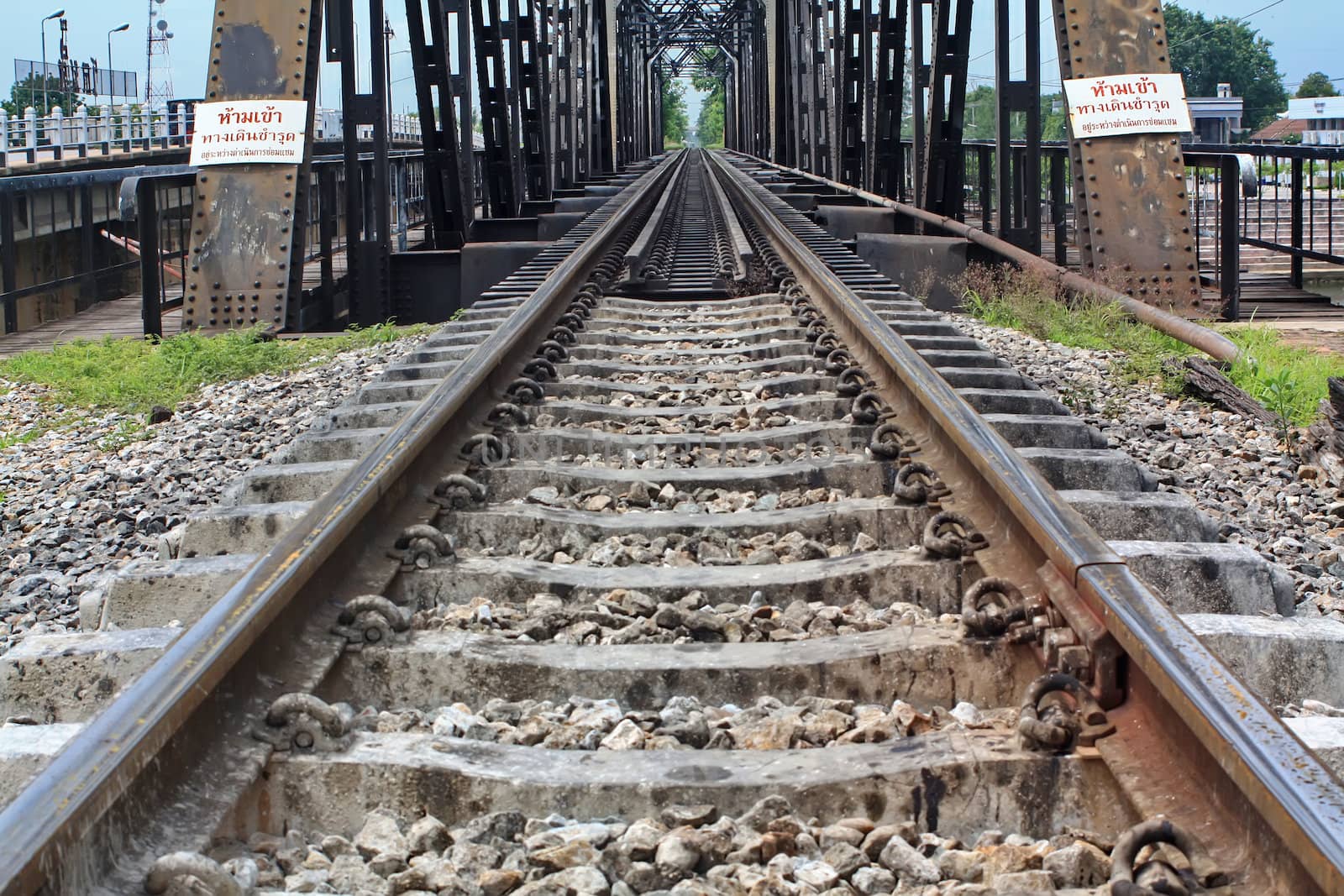 Rail by phanlop88