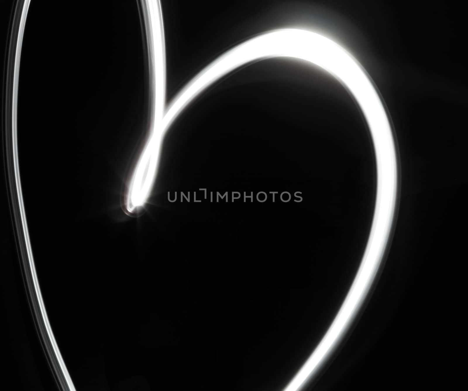 White heart by Elnitzo