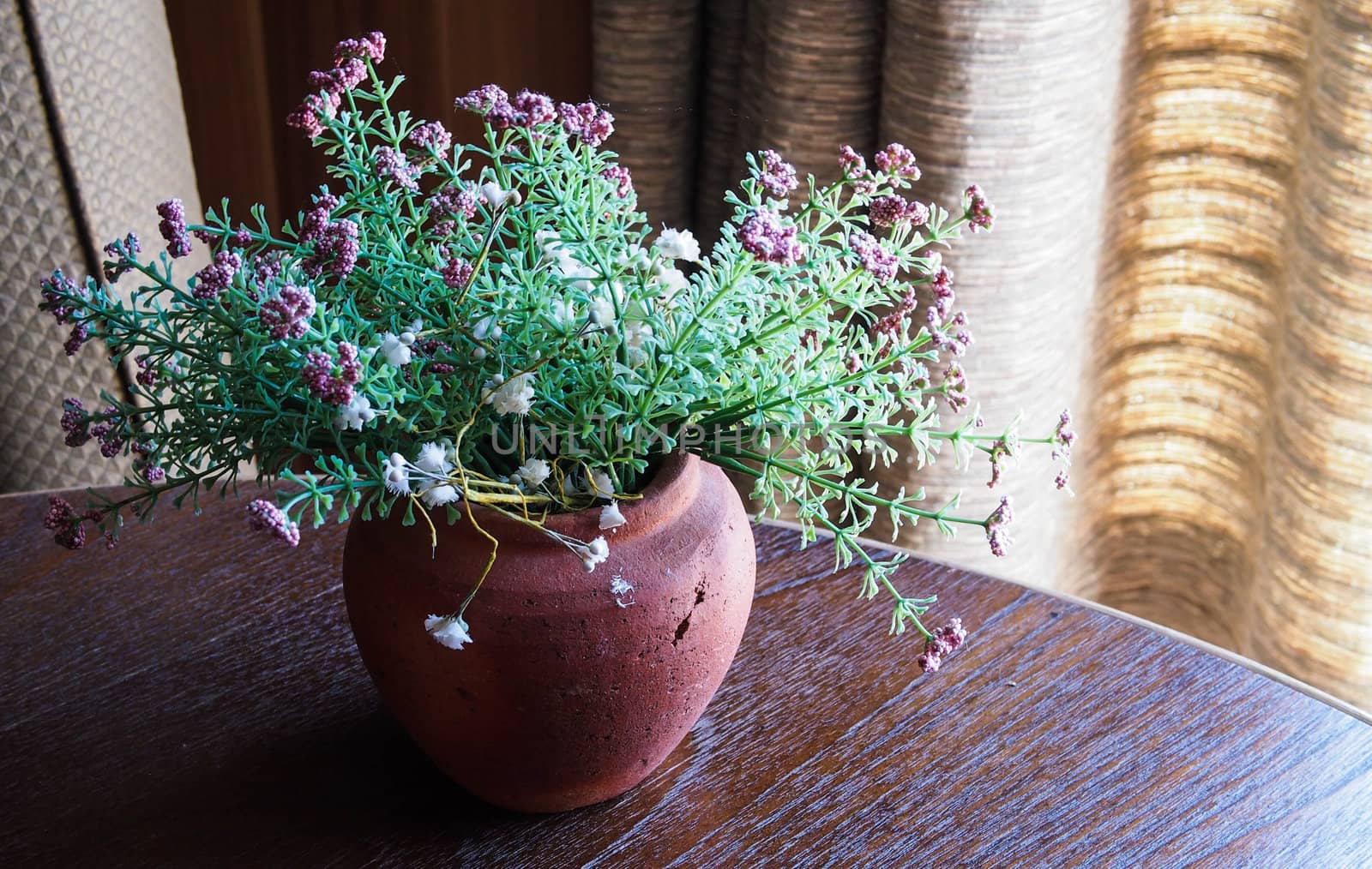 Vase of flowers