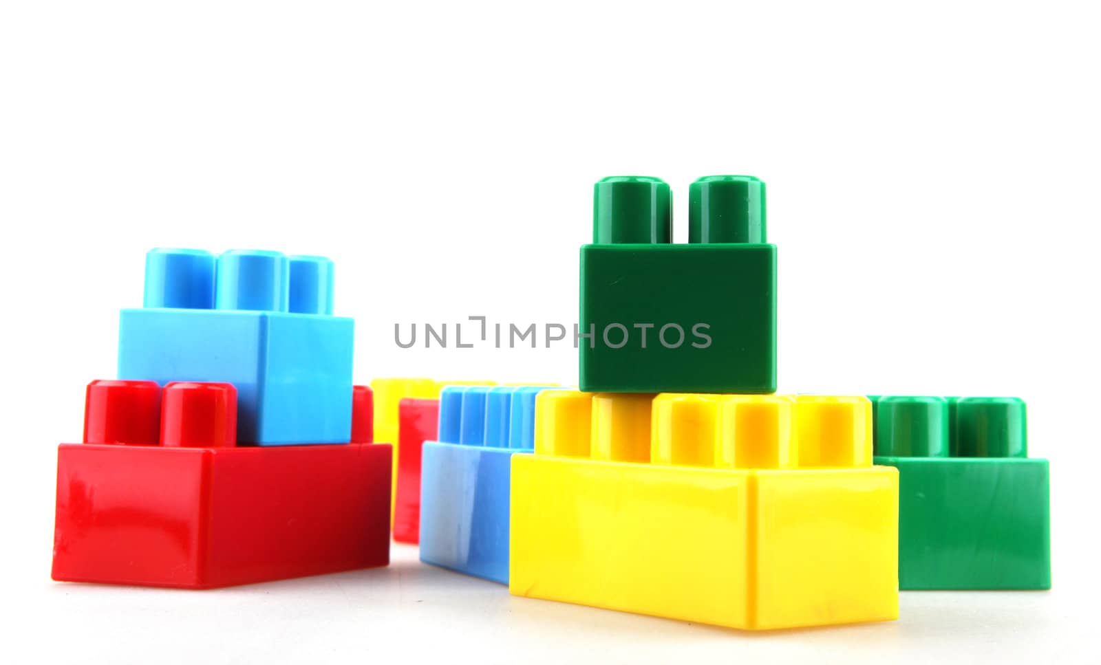 Plastic building blocks