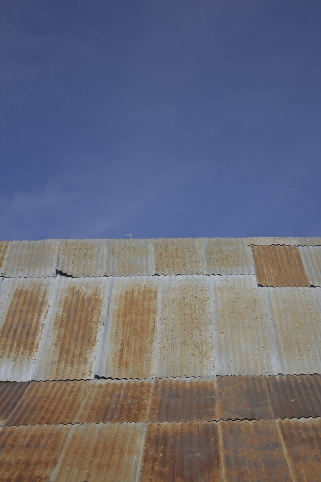 corrugated steel roofing  by jeremywhat