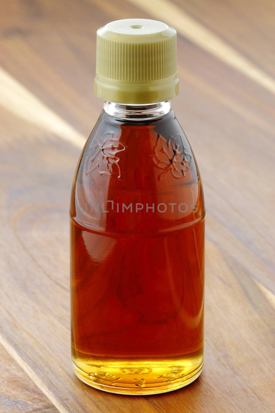 medium amber delicious maple syrup by tacar