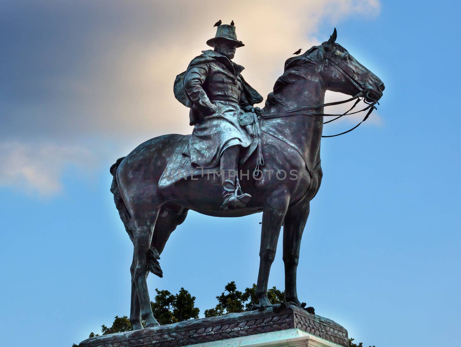 Ulysses US Grant Equestrian Statue Civil War Memorial Capitol Hill Washington DC.  Created by Henry Shrady and dedicated in 1922.  Second largest equestrian statue in the US.  Grant is riding Cincinnati, his famous horse.  