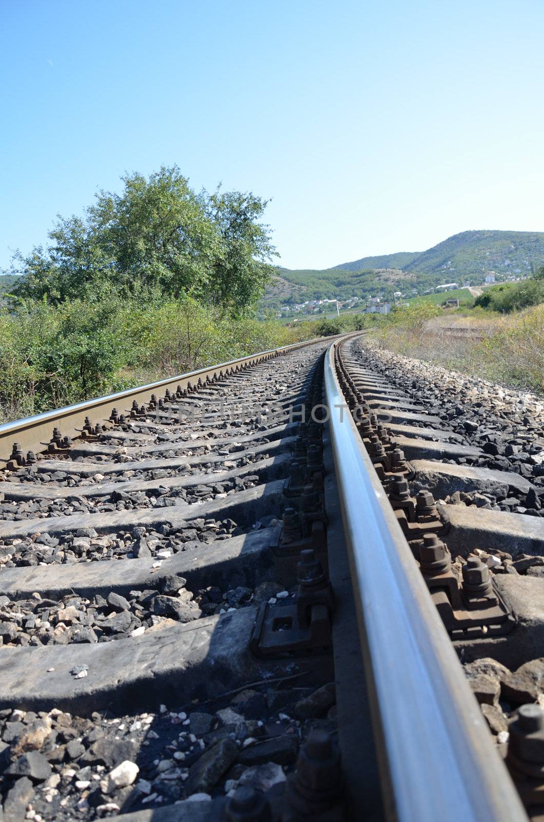 Railway track by Rinitka