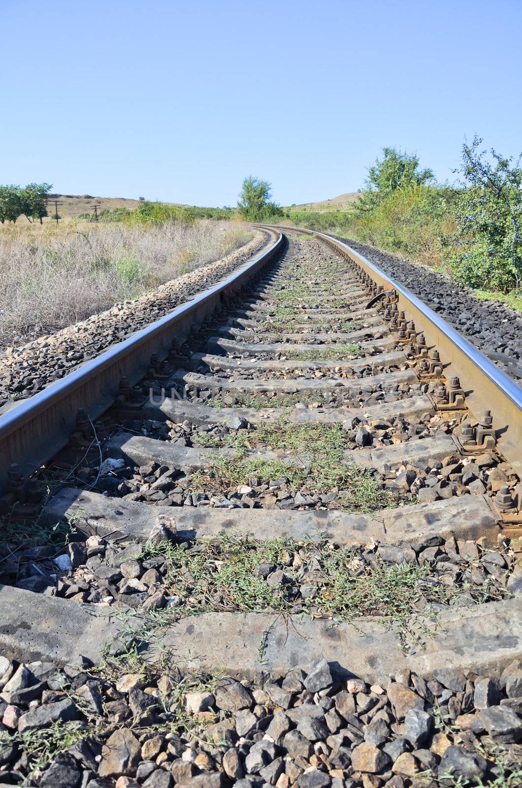 Railway track by Rinitka