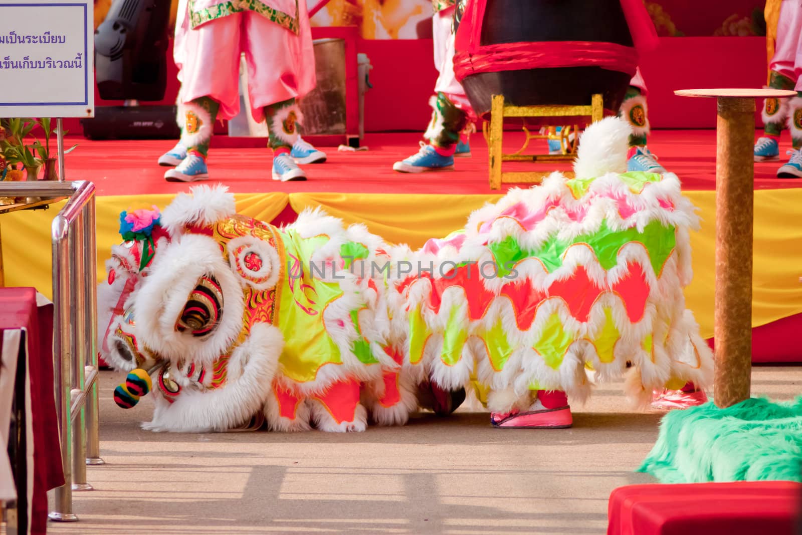 BANGKOK,/THAILAND-JANUARY 20:  lion dance dressing during parade in Chinese New Year Celebrations on January 20, 2013 in BANGKOK