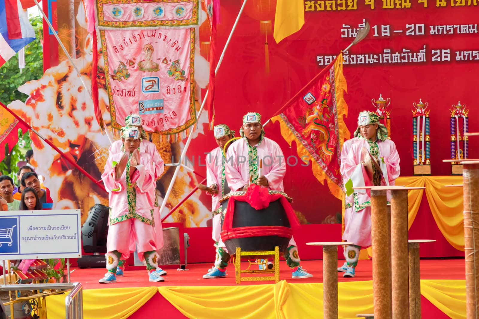 BANGKOK,/THAILAND-JANUARY 20:  lion dance dressing during parade in Chinese New Year Celebrations on January 20, 2013 in BANGKOK