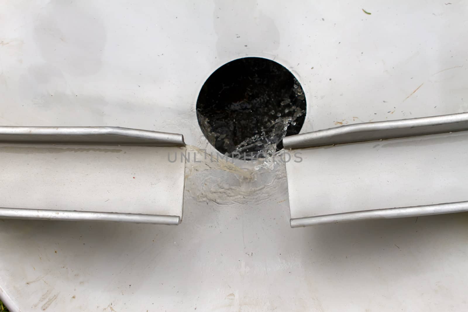 metal water fountain